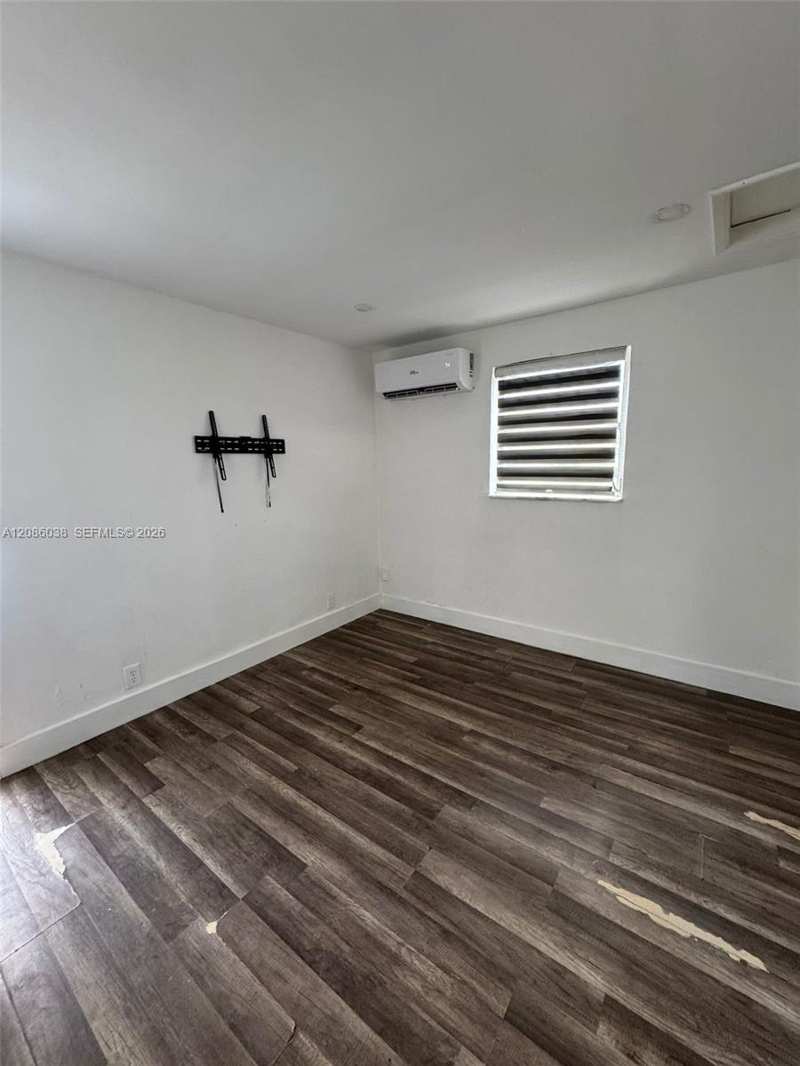 685 SW 7th Ter # 2, Dania Beach FL 33004