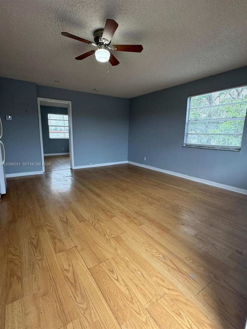 2920 Pierce St # 4, Hollywood FL 33020
