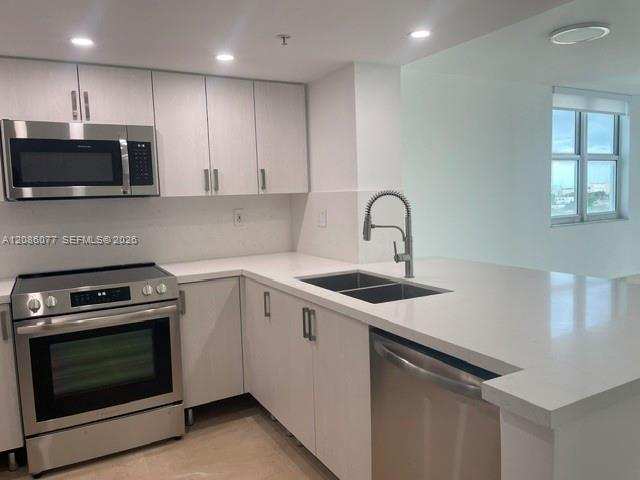 3000 Coral Way # 916, Miami FL 33145