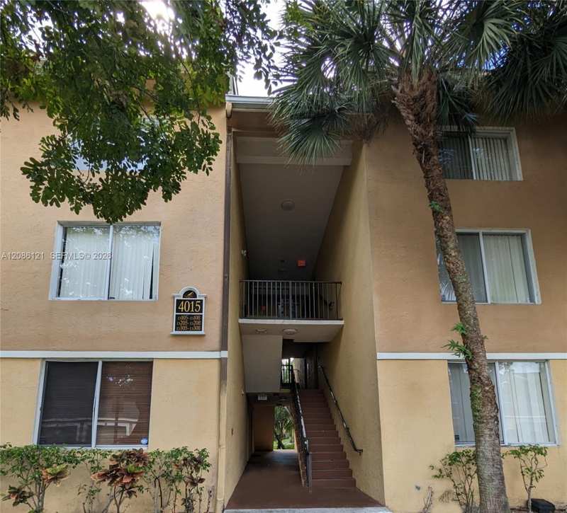 4015 W Mcnab Rd # D308, Pompano Beach FL 33069