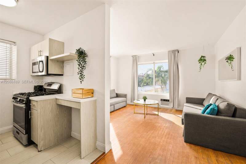 7340 Harding Ave # 17, Miami Beach FL 33141