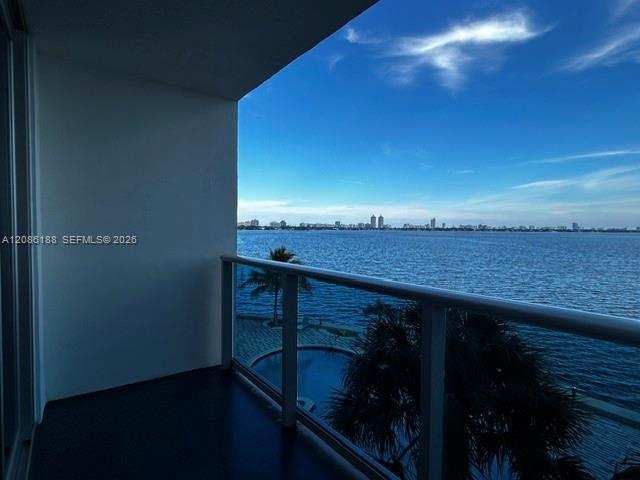 1900 S Treasure Dr # 3U, North Bay Village FL 33141
