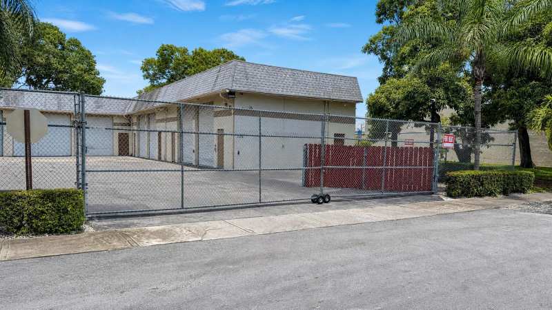 125 SE 3RD Street, Deerfield Beach FL 33441