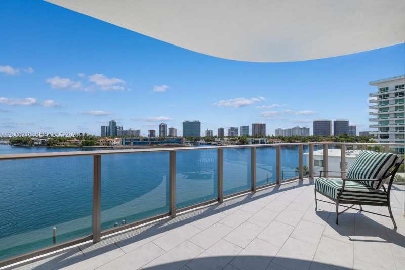 1135 103rd St # 506, Bay Harbor Islands FL 33154
