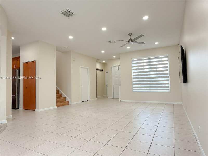 2075 SW 159th Ave, Miramar FL 33027