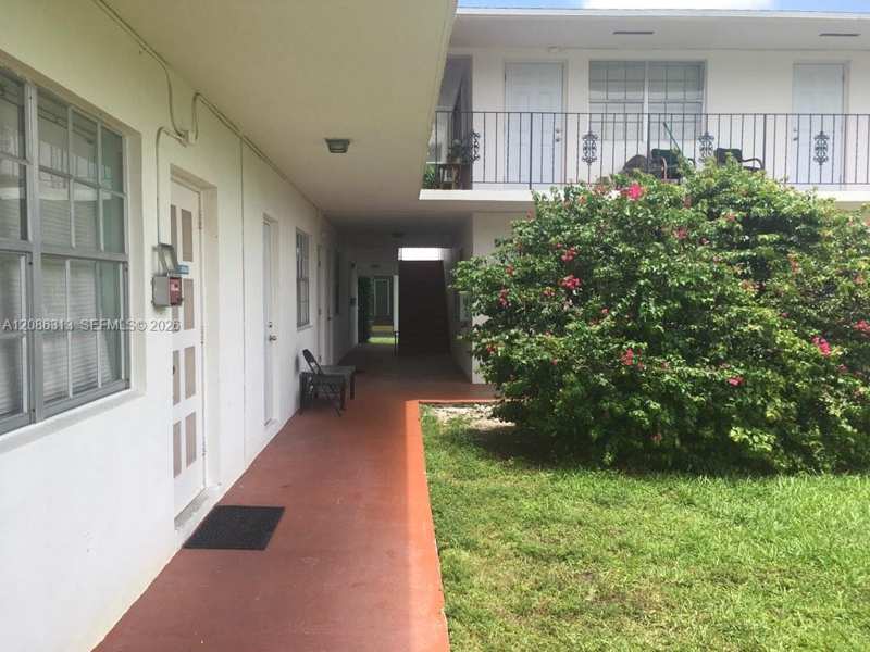 1825 Cleveland St # 5, Hollywood FL 33020