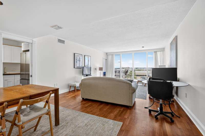 2780 S OCEAN Boulevard # 806, Palm Beach FL 33480