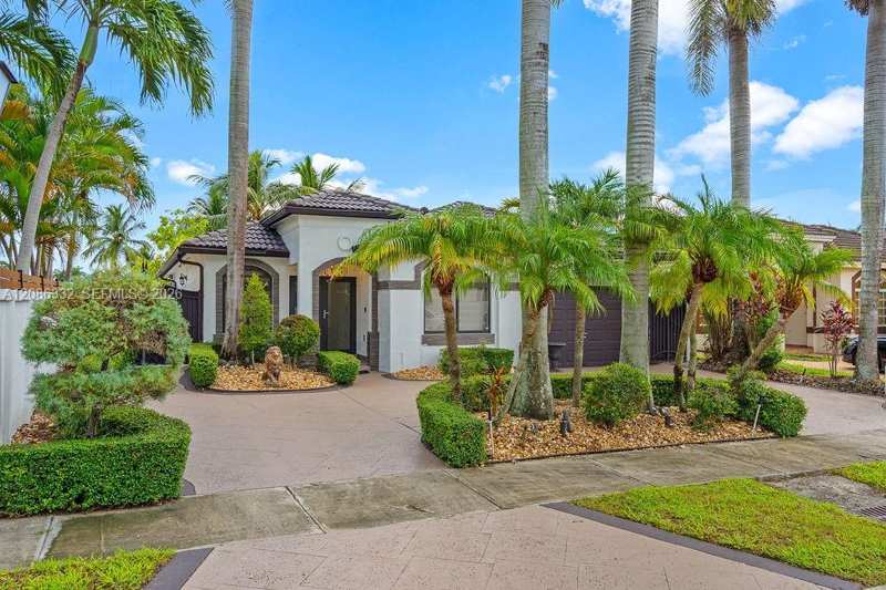 19953 NW 78th Ave, Hialeah FL 33015