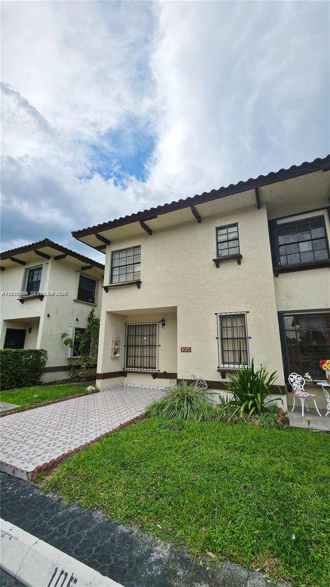 12247 SW 17th Ln, Miami FL 33175