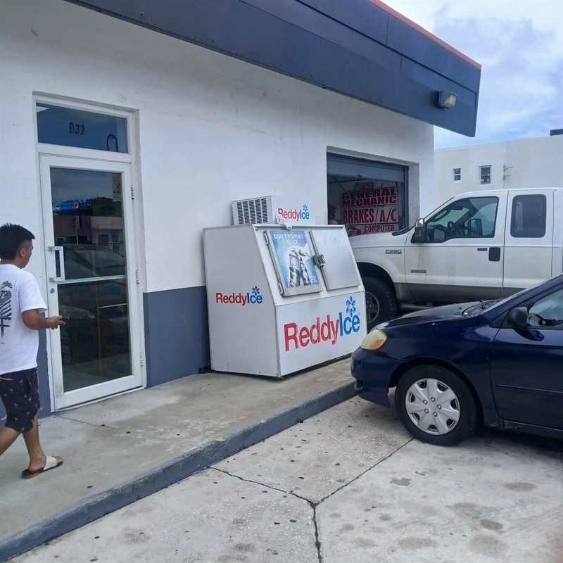 632 N DIXIE Highway, FL 33460