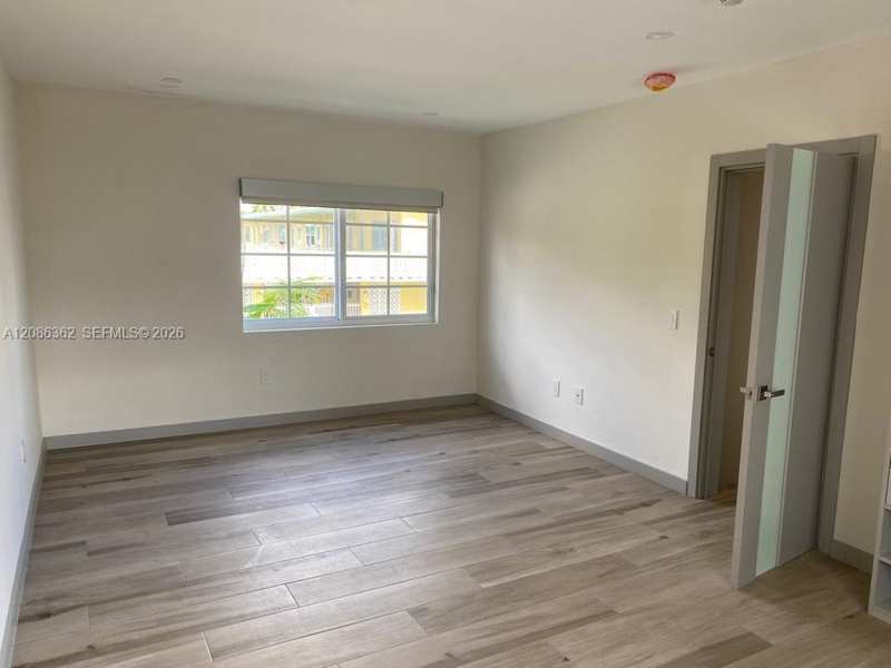 8035 Abbott Ave # 207, Miami Beach FL 33141