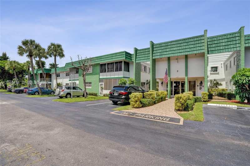 2271 NW 48th Ter # 105, Lauderhill FL 33313