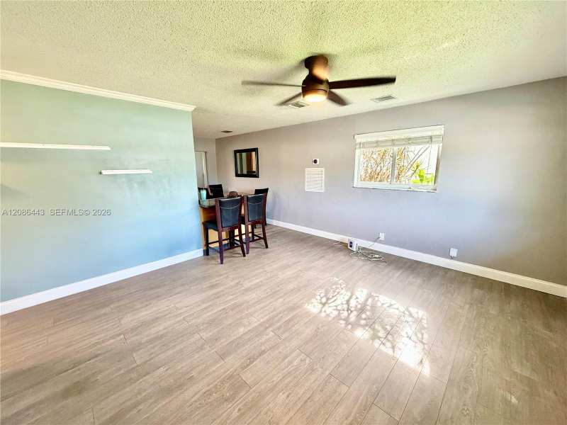2702 NW 53rd St # 1, Tamarac FL 33309