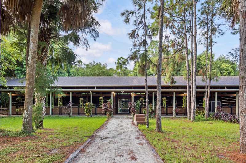 1711 STALLION Drive, FL 33470