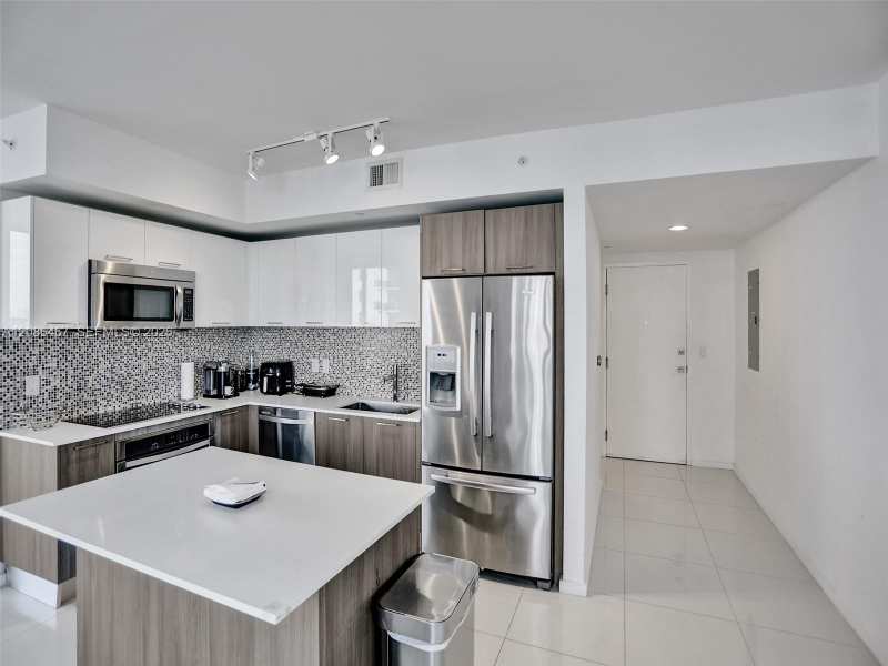 5252 NW 85th Ave # 401, Doral FL 33166