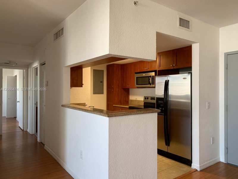 36 NW 6th Ave # 908, Miami FL 33128