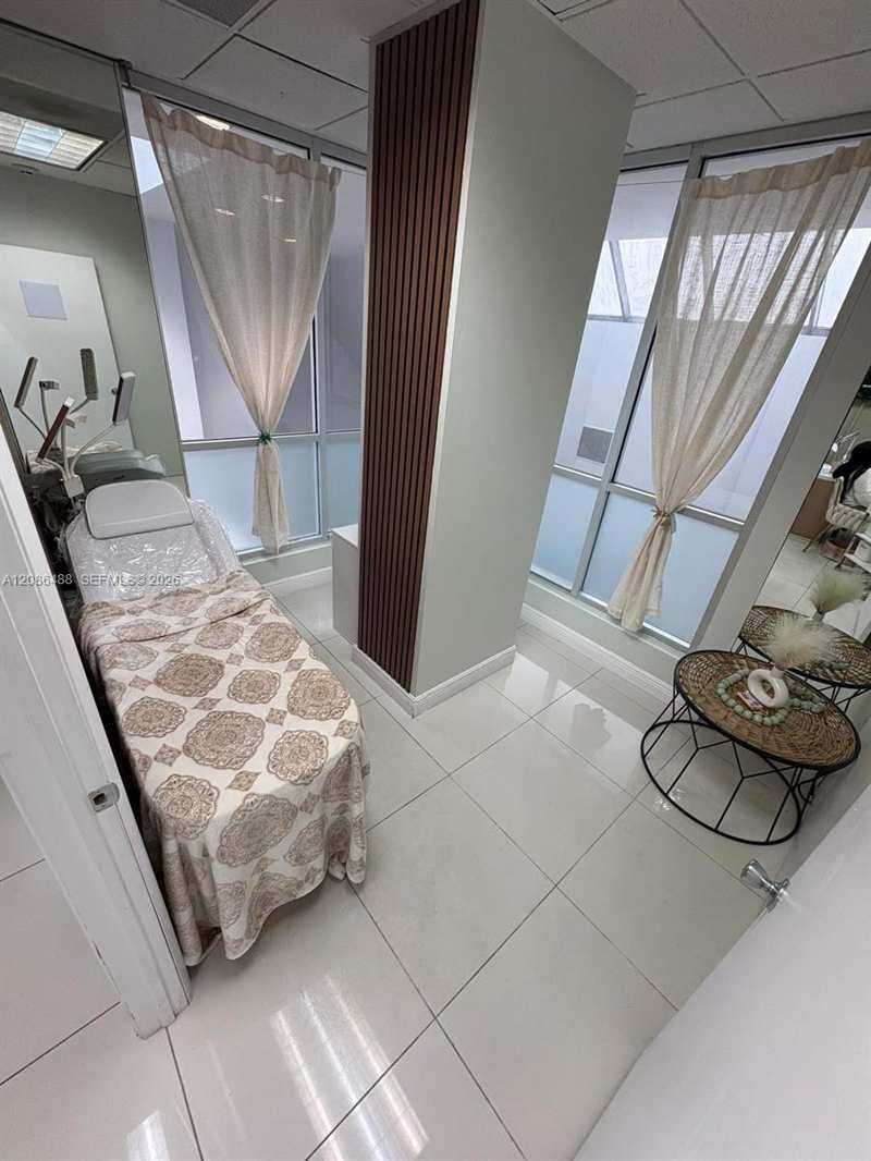 Salon Suite for Sale, Deerfield Beach FL 33441