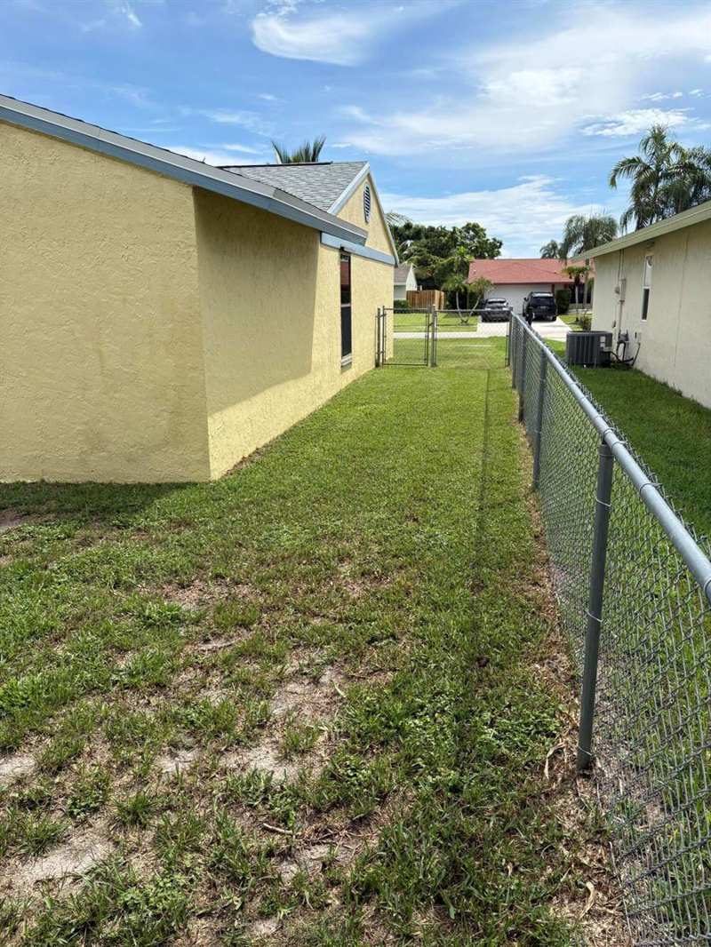 8461 THERESA Road, Boynton Beach FL 33472