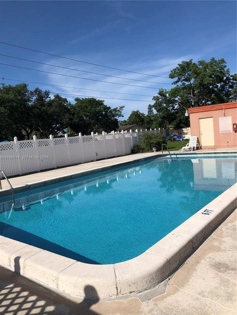 7830 NW 33rd St # 505, Davie FL 33024