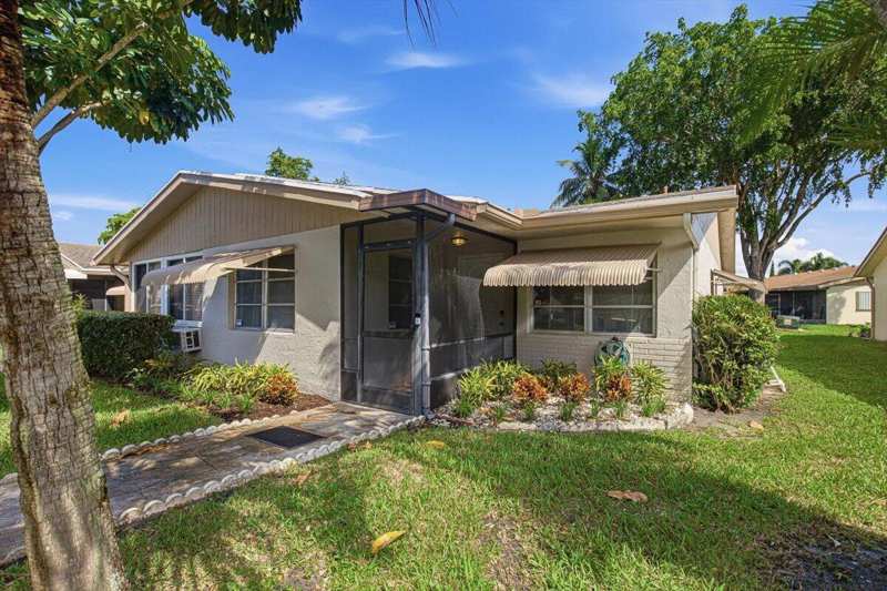 6069 LA PALMA Lane, Delray Beach FL 33484
