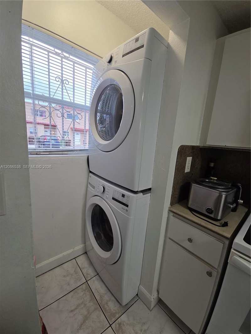 1784 W 56th Ter # 401, Hialeah FL 33012