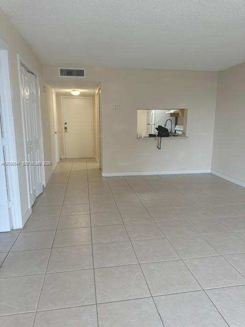 9310 Fontainebleau Blvd # 312, Miami FL 33172