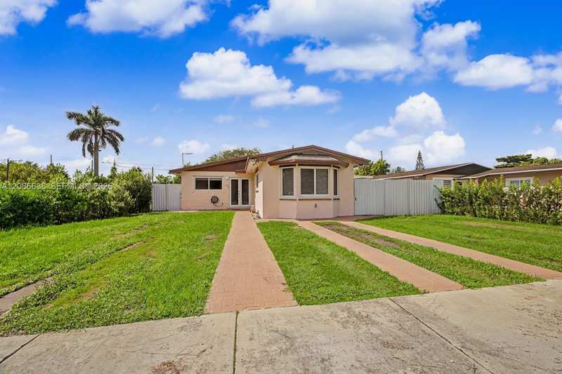 17330 SW 302nd St, Homestead FL 33030