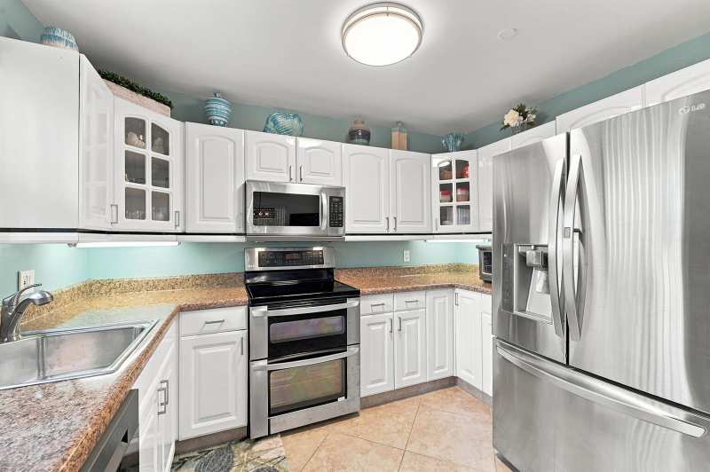 2870 NE 14TH ST Causeway # 208C, Pompano Beach FL 33062