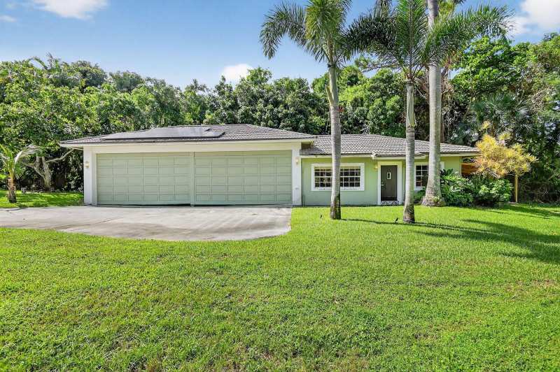 6225 Pine Drive, Lake Worth FL 33462