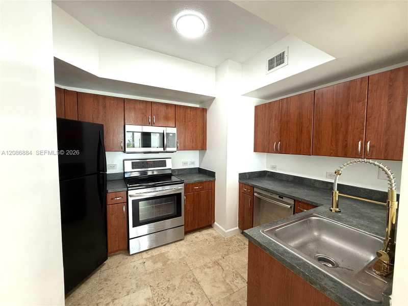 9172 COLLINS AVE # 409, Surfside FL 33154