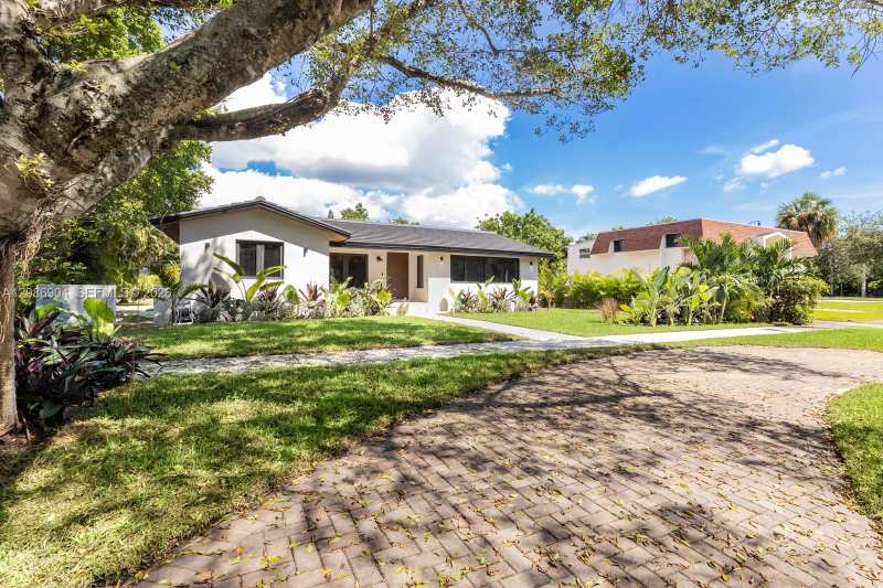795 NE 94th St, Miami Shores FL 33138