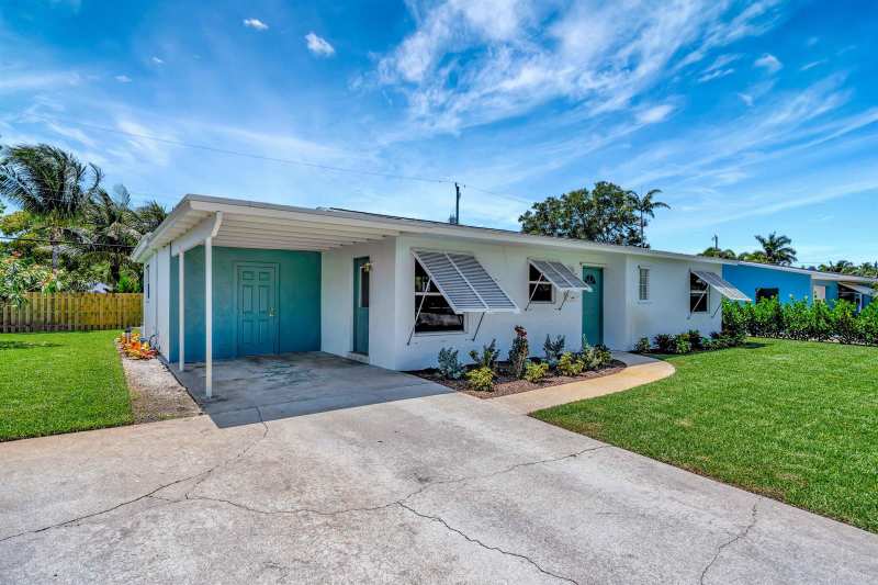 713 Gumtree Road, North Palm Beach FL 33408