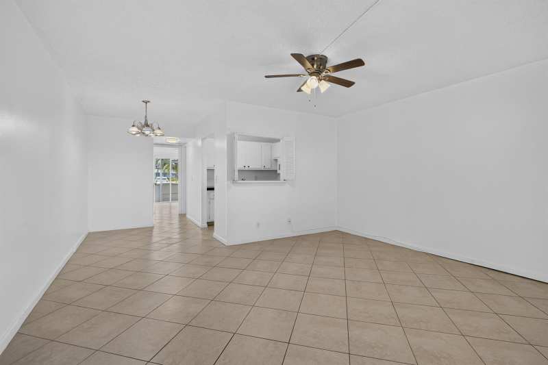 79 CHATHAM D, West Palm Beach FL 33417