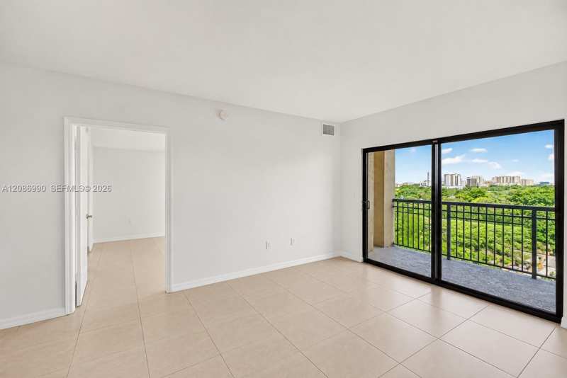 3530 SW 22nd St # 805, Miami FL 33145