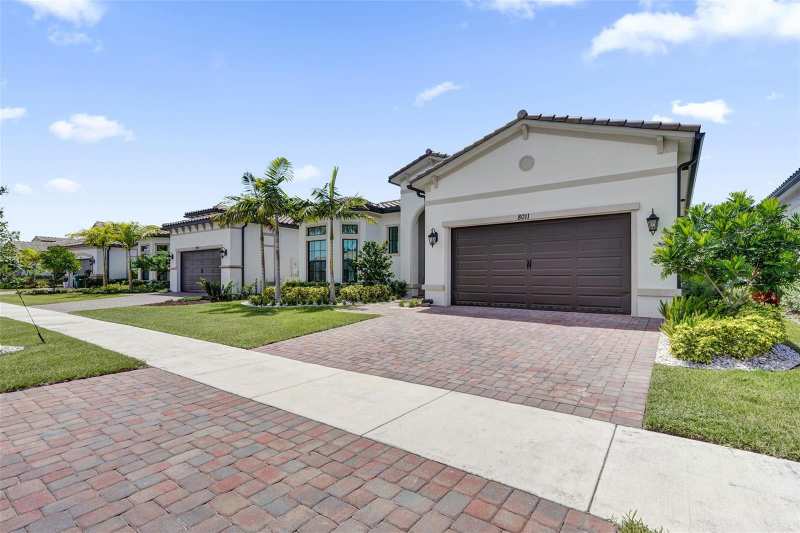 8011 ROWAN Terrace, Parkland FL 33067