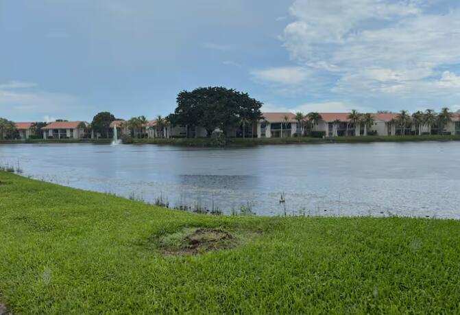 1445 LAKE CRYSTAL Drive, West Palm Beach FL 33411