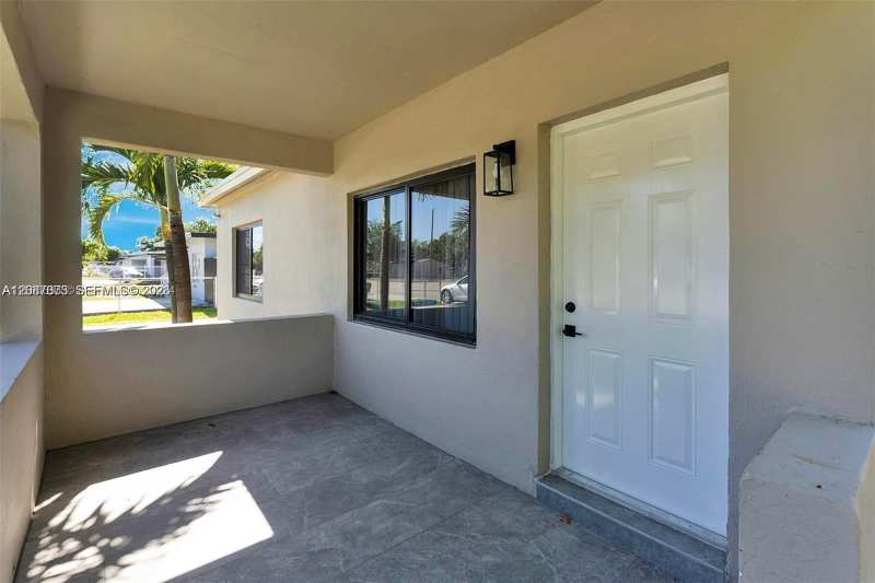 2320 NW 95th St # 1, Miami FL 33147