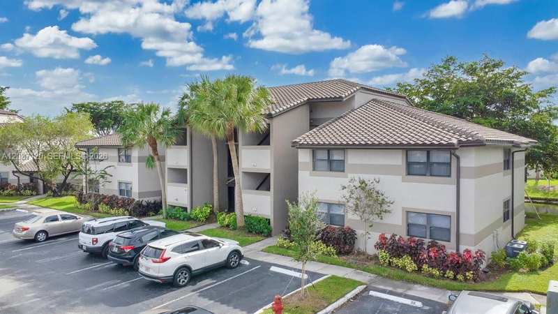 9894 Nob Hill Ln # 9894, Sunrise FL 33351