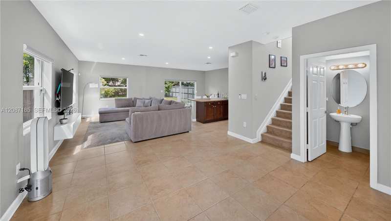 278 SE 31st Ter, Homestead FL 33033