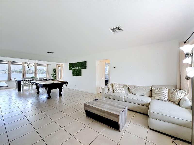2501 NE 209th Ter, Miami FL 33180
