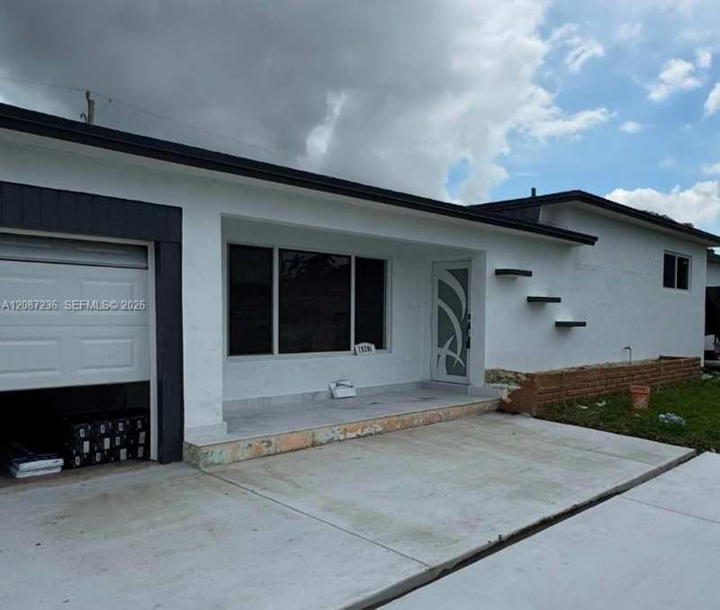 19201 NW 10th Ct, Miami Gardens FL 33169