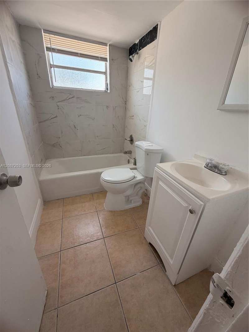 8450 NE Miami Ct # 5, Miami FL 33138