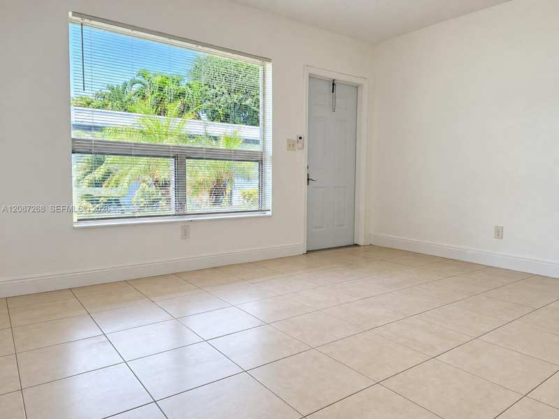 2206 Fillmore St # 8, Hollywood FL 33020