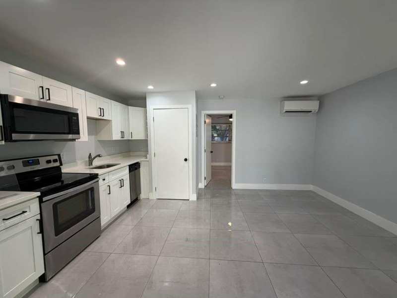 820 N Victoria Park Road # 3, Fort Lauderdale FL 33304