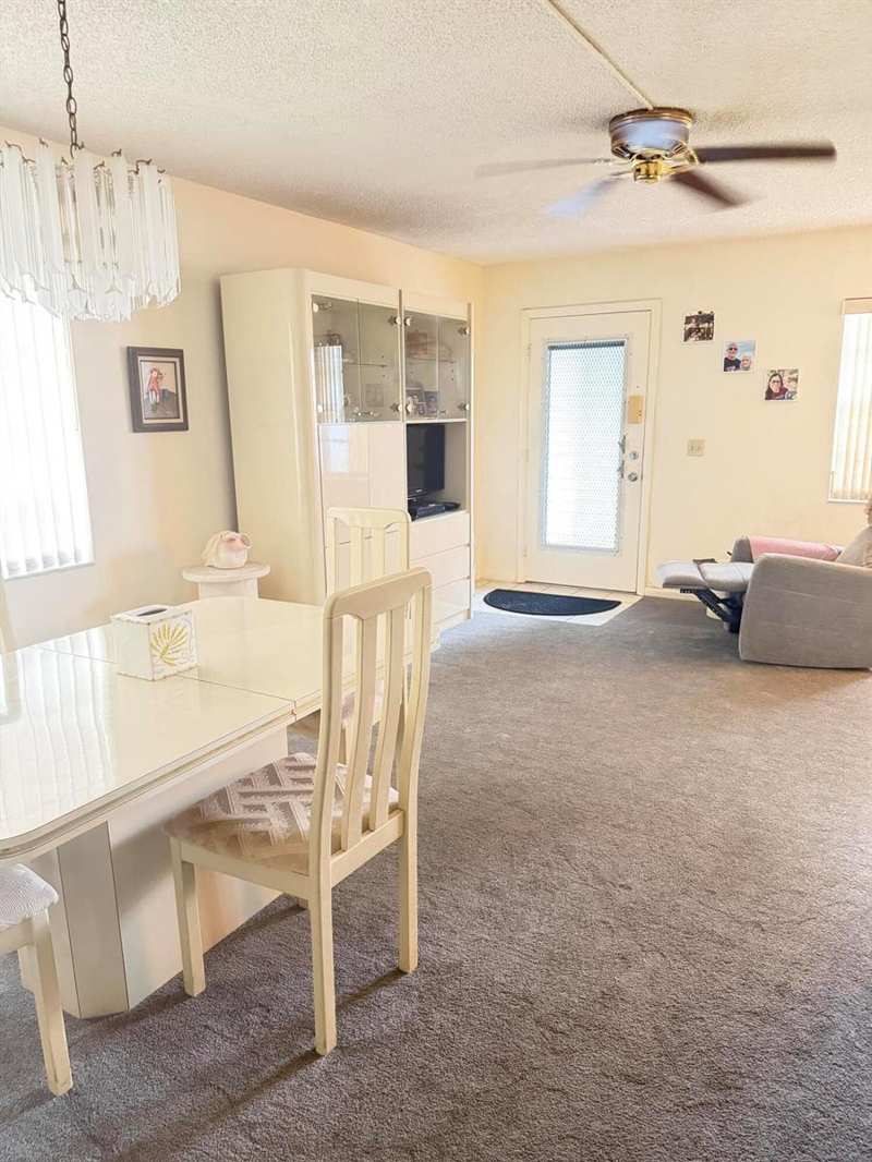 17 Burgundy A, Delray Beach FL 33484