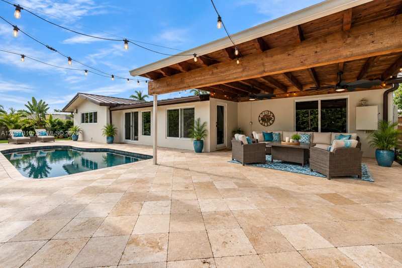 2820 NE 40th Ct, Fort Lauderdale FL 33308