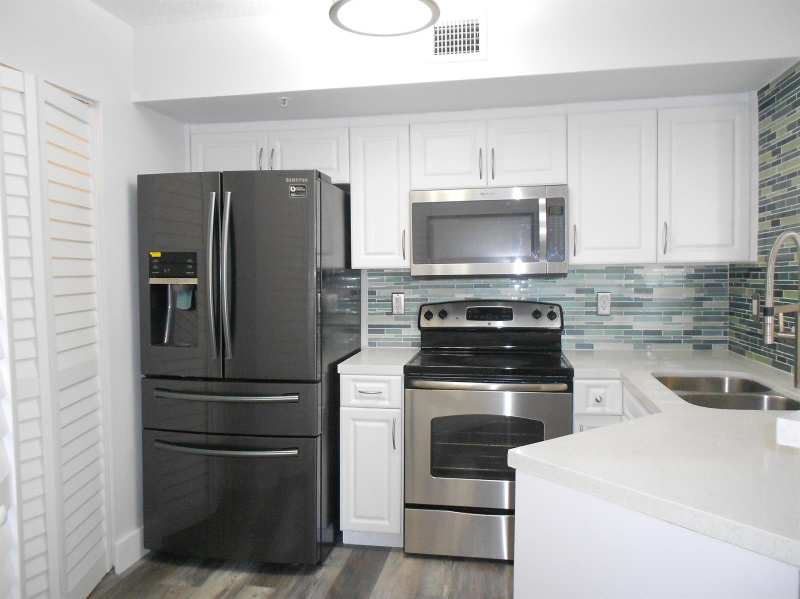 1000 Scotia Drive # 304, Hypoluxo FL 33462