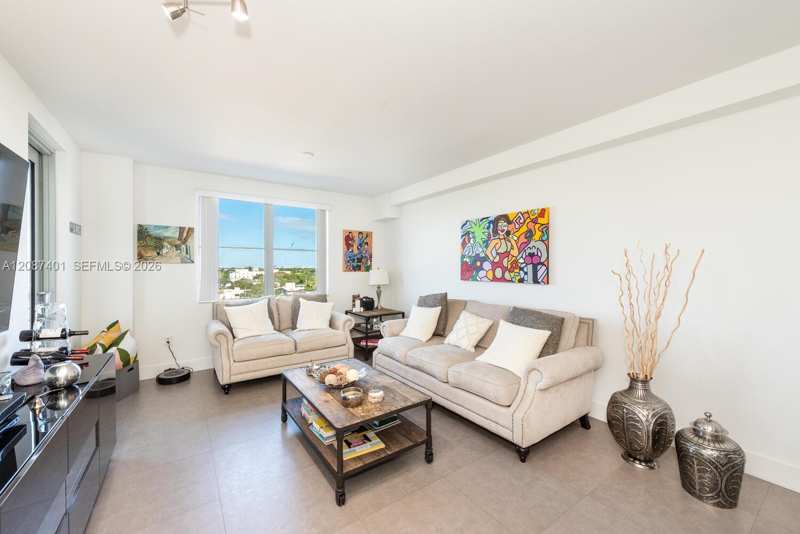 1830 Radius Dr # 709, Hollywood FL 33020