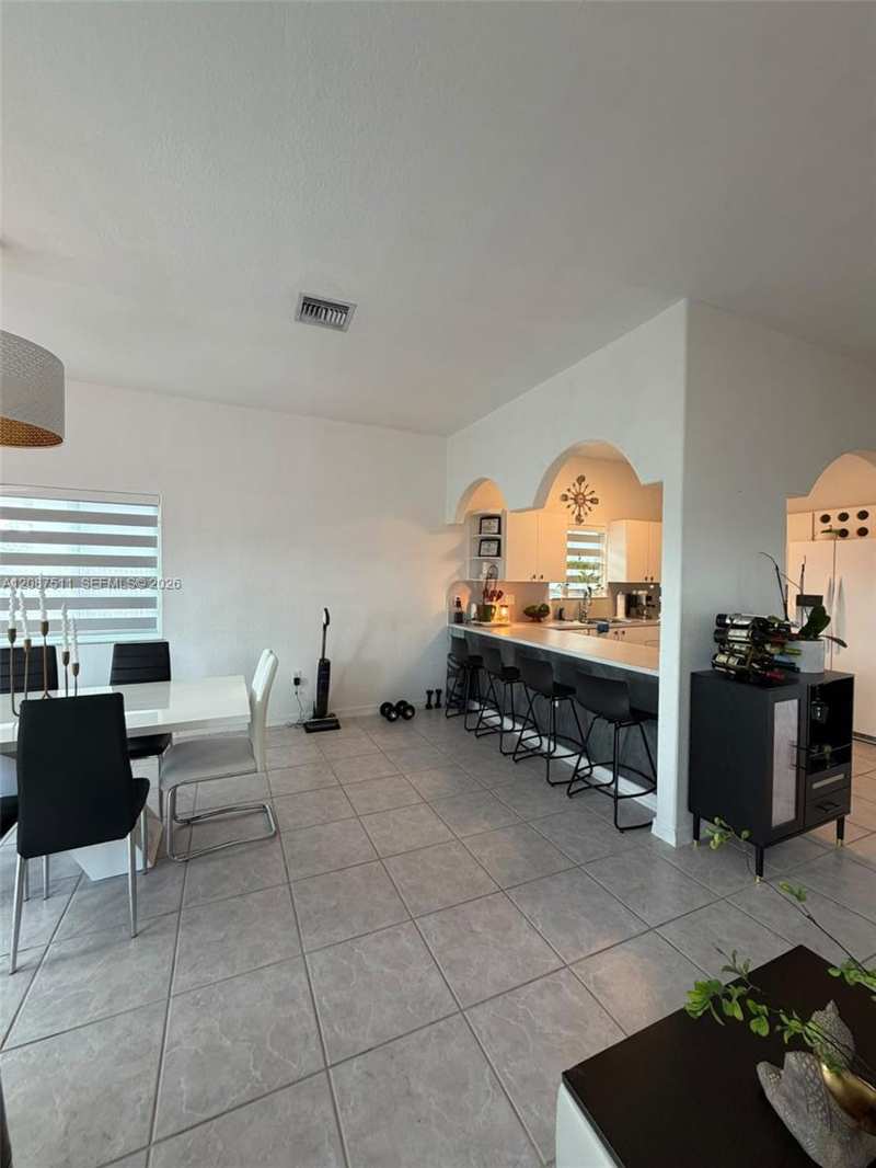16104 SW 55th Ter, Miami FL 33185
