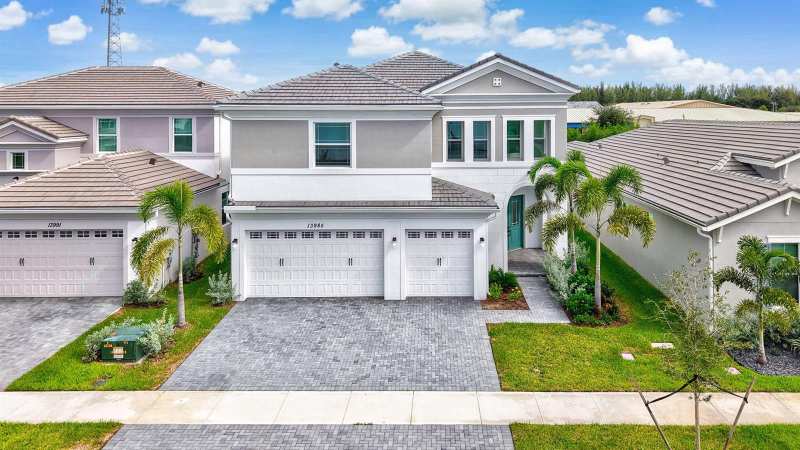 13985 Spruce Pine Drive, Westlake FL 33470